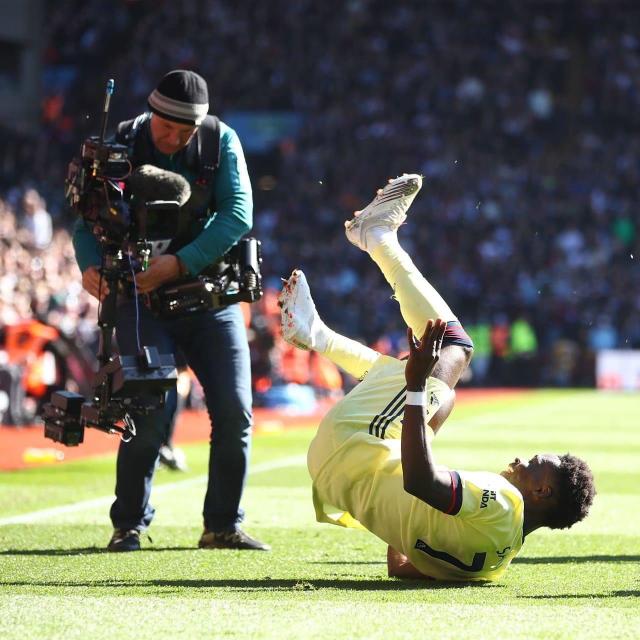 开云体育下载-萨卡一脚定江山 枪炮上膛前四我有？